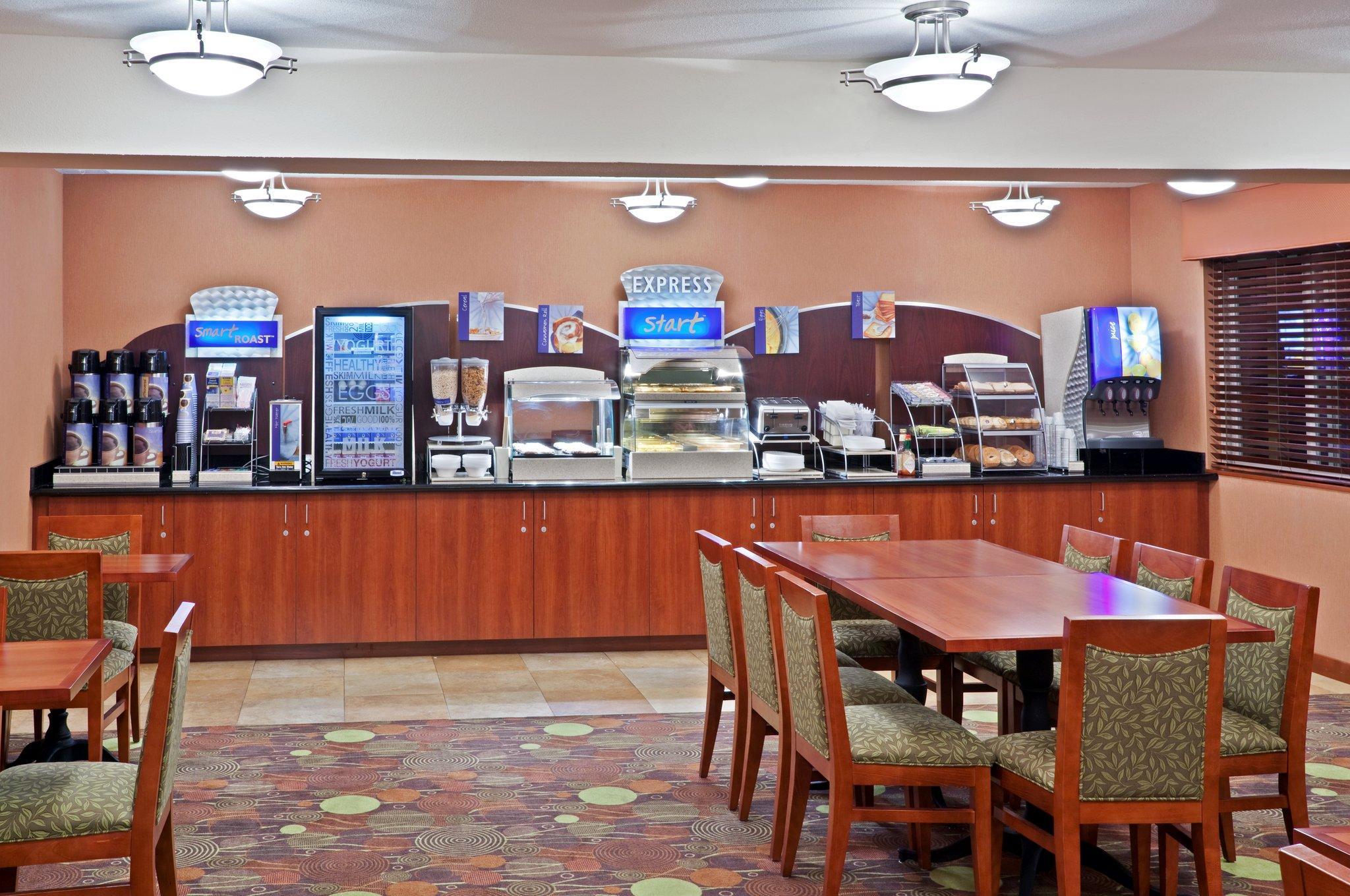 Hampton Inn & Suites Тайгерд Экстерьер фото