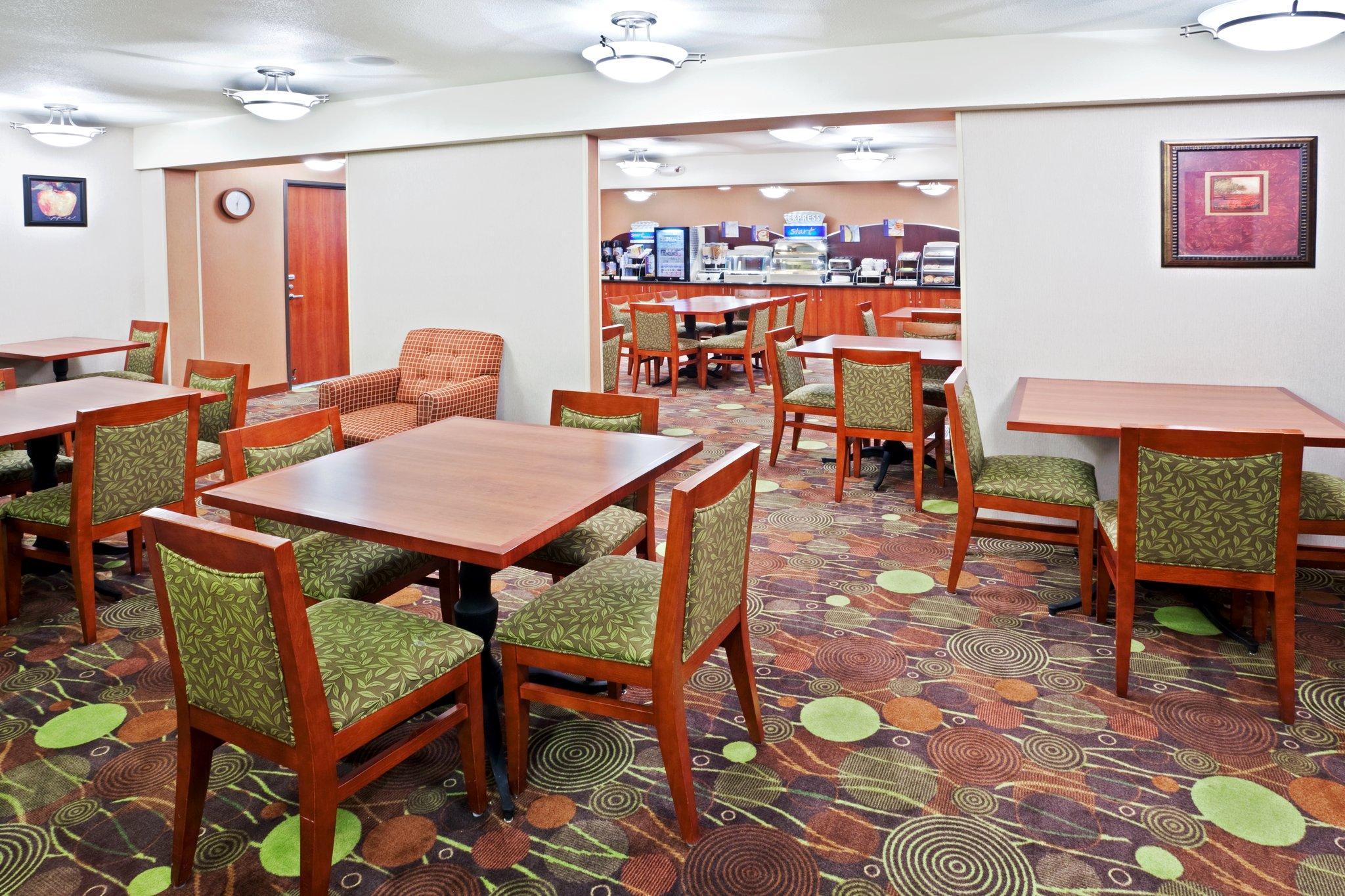 Hampton Inn & Suites Тайгерд Экстерьер фото