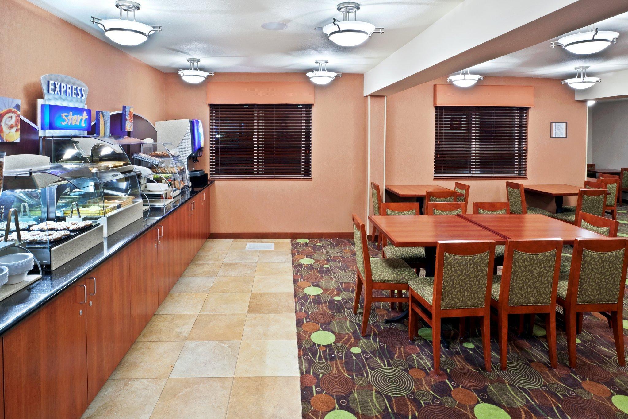 Hampton Inn & Suites Тайгерд Экстерьер фото